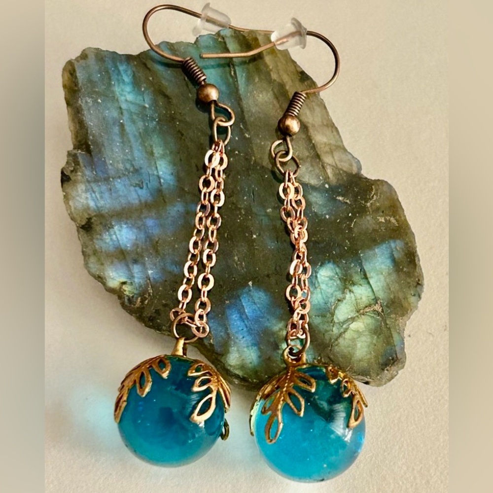 NWOT Earrings Vintage Turquoise glass globes, copper leaf caps, chain, pierced